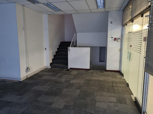 Imagen 5 de 16 de Oficina - Misiones Y Cerrito, 357 M2 , Planta Entrepiso Sótano Llanos !!