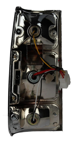 Imagen 2 de 8 de Faro Trasero Luv 1992 1993 1994 1995 1996 Borde Cromado Der-