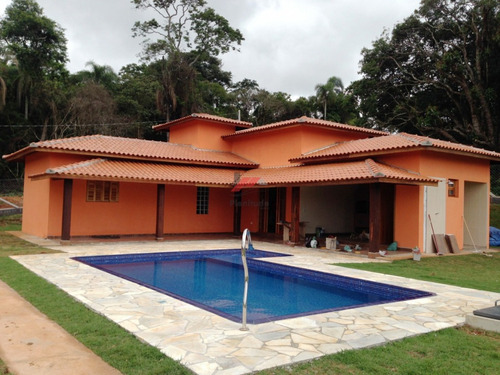 Chácara Com Piscina Em Ibiúna !