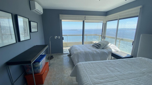Apto, Vista Al Mar, Parrillero Propio, 3 Dorm Mas Servicio