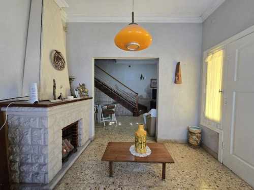 Casa 4 Ambientes En Venta En Temperley Jardín