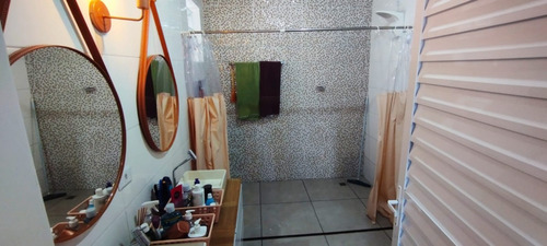 Oportunidade De Investimento - Sobrado Com 2 Suites Amplas