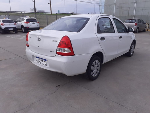 Toyota Etios 4p X 1.5 Mt Año 2016 - Usado