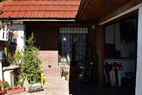 Casa 3 Amb C/garaje - Ap. Credito - Jorge Newbery