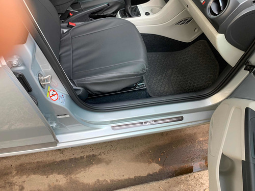 Imagem 15 de 15 de Volkswagen Up! 2019 1.0 Move 170 Tsi 5p