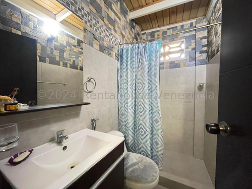 Hermosa Casa Con Piscina Remodelada En Venta En Conjunto Privado Con Todos Los Servicios San Joaquin De Turmero Estef 25-6319