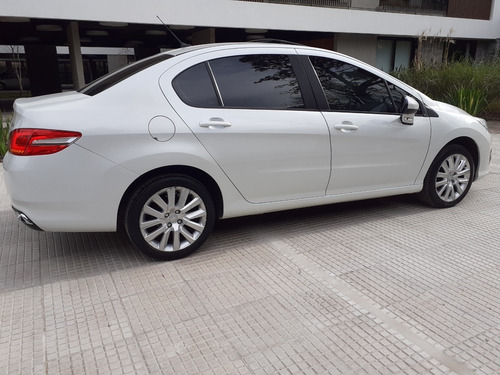 Imagen 6 de 15 de Peugoet 408 Allure Plus
