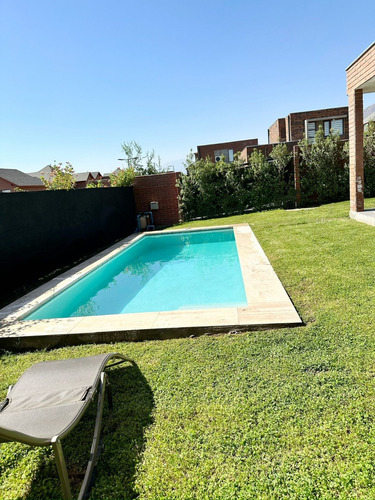 Casa Las Pircas, 3d/3b En Condominio, Peñalolen