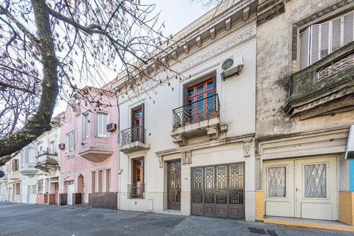 Imagen 27 de 27 de Casa De 4 Dormitorios En Venta Jardín Parrillero Terraza Barrio Abasto Centro
