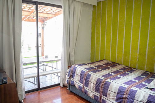 Se Vende Casa A Pasos De Vicuña Mackenna Con Santa...