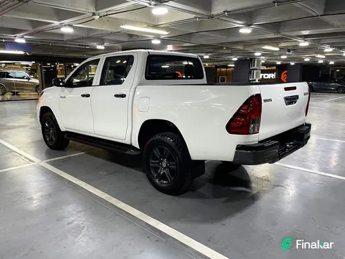 Toyota Hilux 2.7 SR Doble Cabina Mt