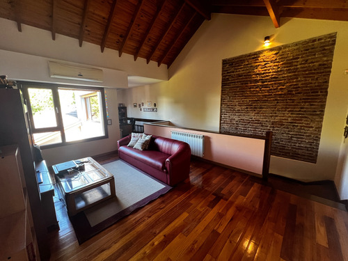 Venta Casa Chalet Adrogué Pileta Parque Permuta Apto Crédito