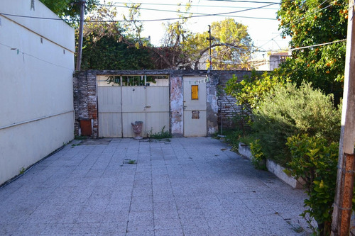 Imagen 17 de 21 de Casa De 3 Dormitorios Con Patio En Pasaje Echevarria 542