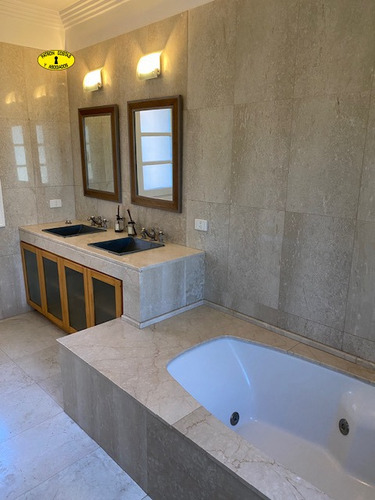 3361em-espléndida Casa De 500 M2 Estilo Californiano Al Polo