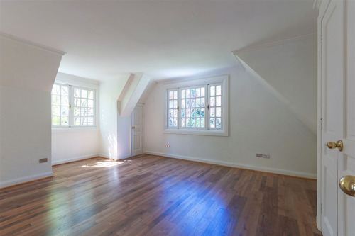 Exclusiva Casa En Lo Curro Con Precioso Jardín