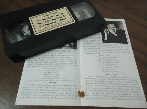Imagem 3 de 4 de Fingerstyle Guitar New Dimensions Exploration Vhs John Fahey