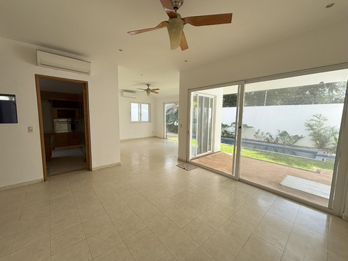 Casa Sm19 C/ 3 Recamaras, Alberca, Jardin, En Privada C/ Áreas Verde Y Seguridad