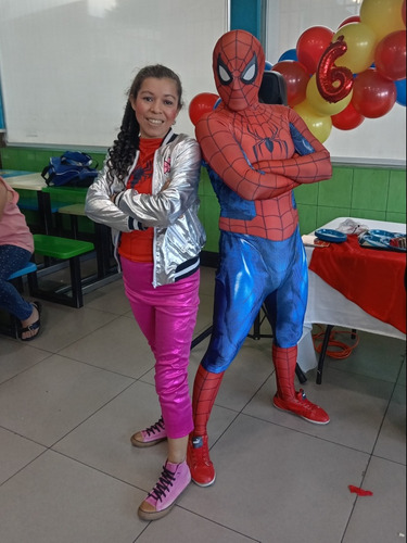 Spiderman Y Animadora Mayisita 