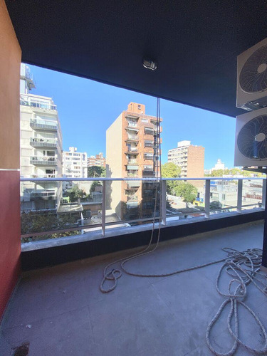 Venta Apartamento 1 Dormitorio Punta Carretas Luis Franzini Y Scoseria Ed. Bomar Iv.