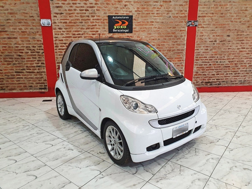 Imagen 3 de 15 de Smart Fortwo 1.0 Passion 84cv 2011