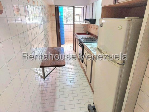 Apartamento En Alquiler Montalban Iii 25-16923