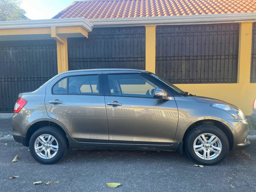 Imagen 3 de 12 de Suzuki Swift Dzire 2017 Dzire 2017