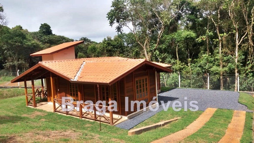 Imagem 2 de 14 de Chac. Casa Nova De Madeira - Loteamento Antilhas 2/ Ibiúna