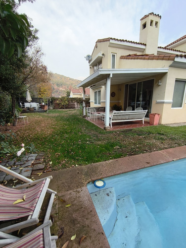 Hermosa Casa Con 6 Dormitorios