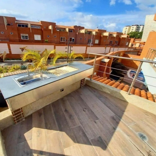 Imagen 12 de 14 de José Colmenares Vende | Exclusivo Town House En Res. Terrazas De Camoruco (foth-308)