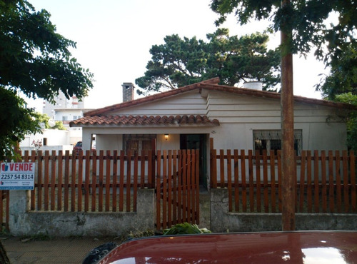 Venta En Santa Teresita, Casa Cerca Del Mar + Depto Sobre Lote De 10x50 , Pleno Centro