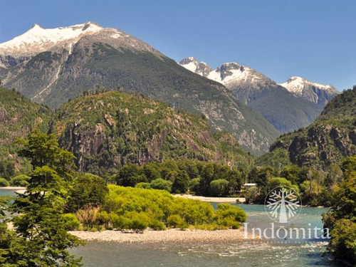 Fundo Con 8 Km De Río En Futaleufú