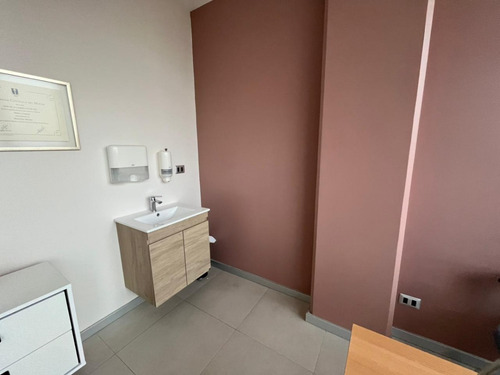Box Médico En Arriendo, Edificio Pichimapu, Las Rastras