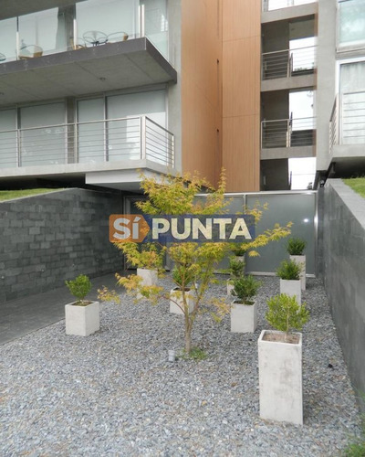 Imagen 16 de 22 de Apartamento En Venta - Playa Mansa
