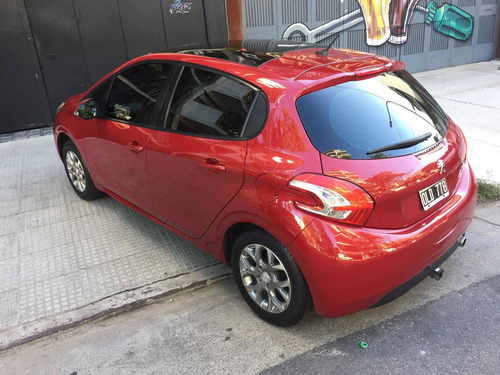 Peugeot 208 1.6 Allure Touchscreen 2014