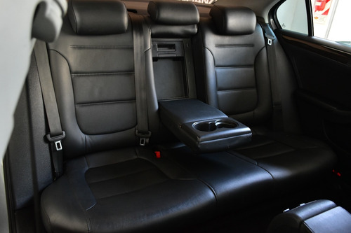 Imagen 11 de 15 de Volkswagen Vento 1.4 Tsi Highline Manual - Car Cash
