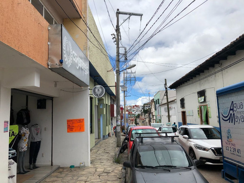 Edificio En Venta En Comitan Con Local Comercial Y Departamentos