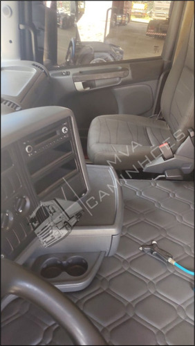 Imagem 4 de 8 de Caminhão Scania G400 6x2t