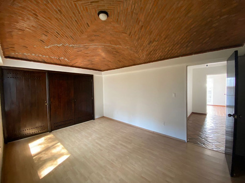 Casa En Renta En Lomas De Tecamachalco