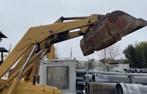 Minicargadora Implementó Aditamento Excavador Bob Cat 607
