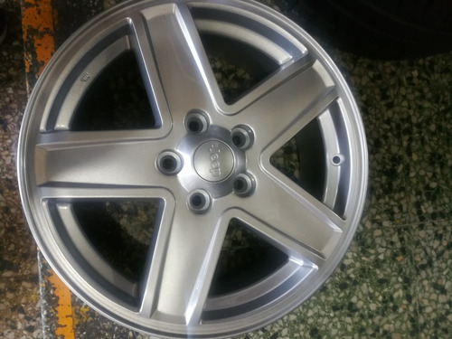 Aros 17 5x114 Jeep Originales 