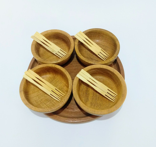 Imagen 2 de 4 de Copetinero Con Cazuelas De Madera Y Pinches