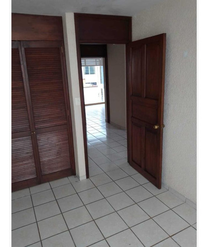 Casa En Venta En Nueva Chapultepec, Morelia, Michoacán De Ocampo C.p. 58280