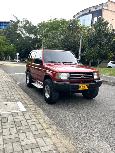 Mitsubishi Montero 2.4 V11