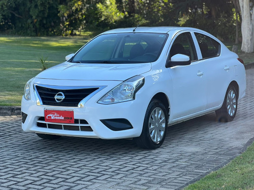 Nissan Versa 1.6 16v S 4p