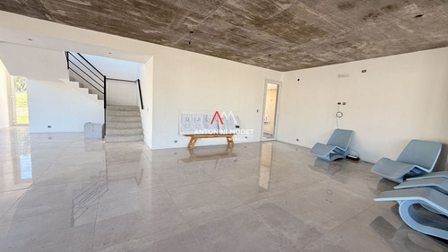 Casa Tipo Duplex A Estrenar En Chic Village - Pilar
