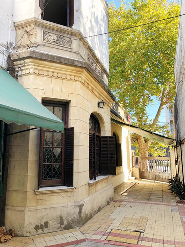 Venta De Importante Propiedad Ubicada En Diag. 77 9 Y 42