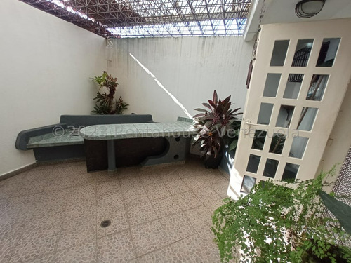 Hermoso Townhouse Amoblado En El Mejor Conjunto Residencial De Parque Valencia, Cocina Equpada Y Con Tope De Granito, Doble Entrada Con Porton Y Cerco Electrico, Camaras De Seguridad