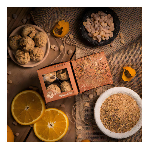 Incienso vegano Sagrada Madre, fragancia variada de bombitas, naranja e incienso de primera calidad