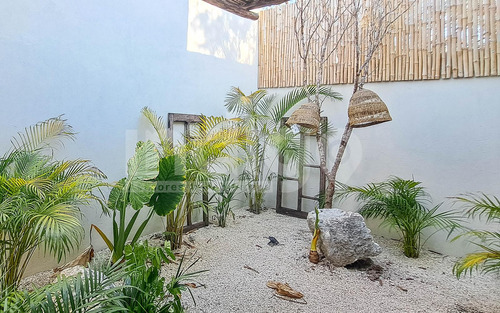 Casa De Una Planta En Venta En Mérida En Privada Canaria, Conkal
