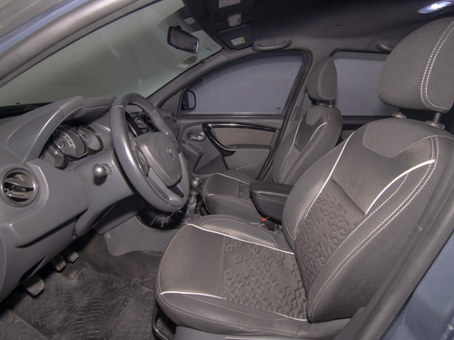 Renault Duster Oroch 2.0 Outsider Plus